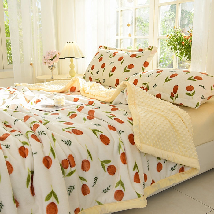 91家纺网 家纺一手货源 找家纺 圣楚家纺 2024新款豆豆绒三层毛毯毯子 最美伊人