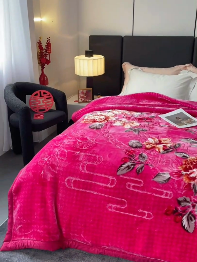 91家纺网 家纺一手货源 找家纺 凯轩毛毛毯毯子网销专供 2024新款花开盛世5D婚庆云毛毯毯子 花开盛世-玫红