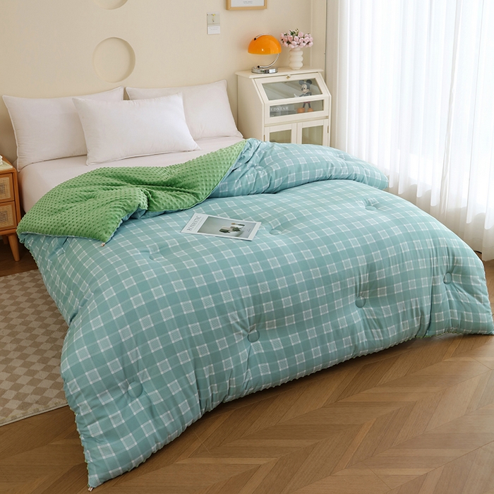 91家纺网 家纺一手货源 找家纺 爱宝被业 2025新款水洗棉双层纱豆豆绒被 西雅图-浅绿