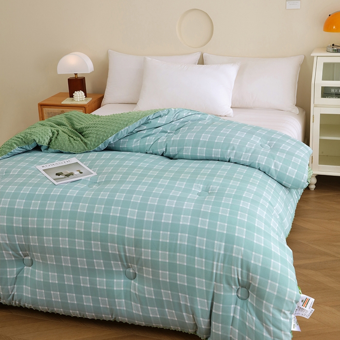 91家纺网 家纺一手货源 找家纺 爱宝被业 2025新款水洗棉双层纱豆豆绒被 西雅图-浅绿