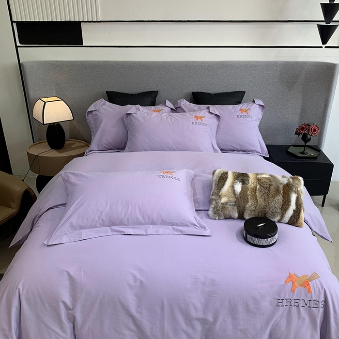 91家纺网 家纺一手货源 找家纺 莱豫家纺 2024新款火山磨毛贴布绣花四件套 艾玛冰川紫