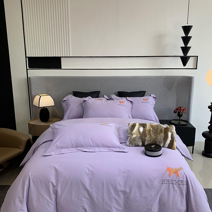 91家纺网 家纺一手货源 找家纺 莱豫家纺 2024新款火山磨毛贴布绣花四件套 艾玛冰川紫