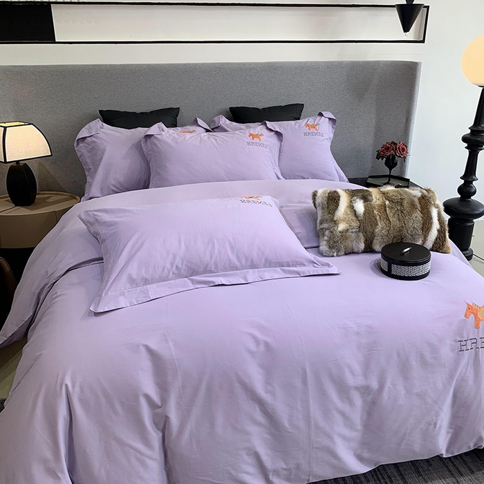 91家纺网 家纺一手货源 找家纺 莱豫家纺 2024新款火山磨毛贴布绣花四件套 艾玛冰川紫