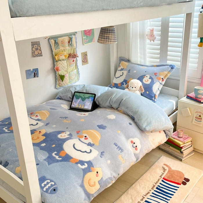 91家纺网 家纺一手货源 找家纺 川悦生活 2024新款雪花绒宿舍三件套 哒哒鸭吖