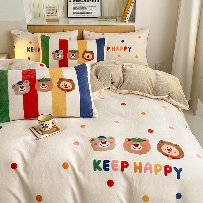 91家纺网 家纺一手货源 找家纺 2024新款大版卡通双面高克重牛奶绒床单款四件套 三只熊