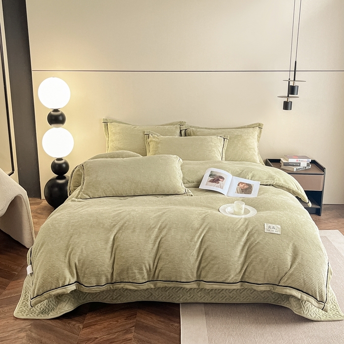 91家纺网 家纺一手货源 找家纺 欧邦 新款提花针织绒牛奶绒单被套夹棉床盖三件套四件套 初见-芥黄