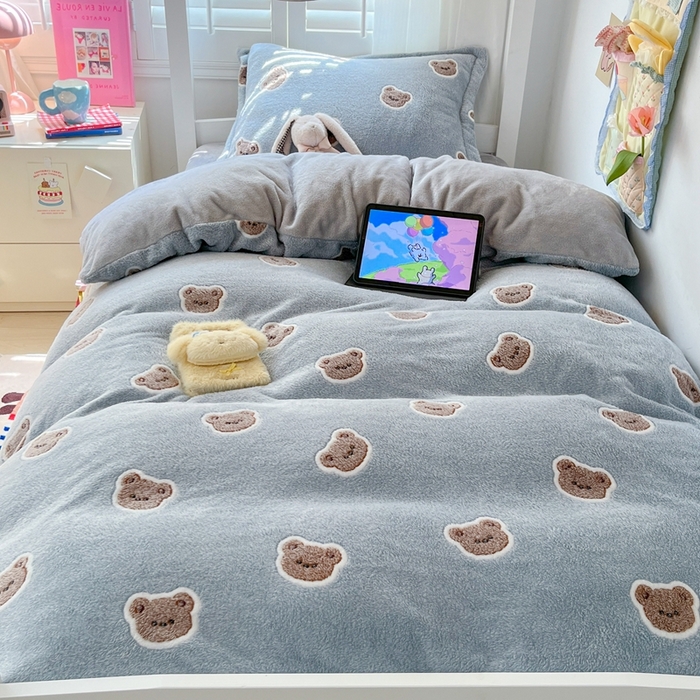 91家纺网 家纺一手货源 找家纺 川悦生活 2024新款雪花绒宿舍三件套 啵啵熊