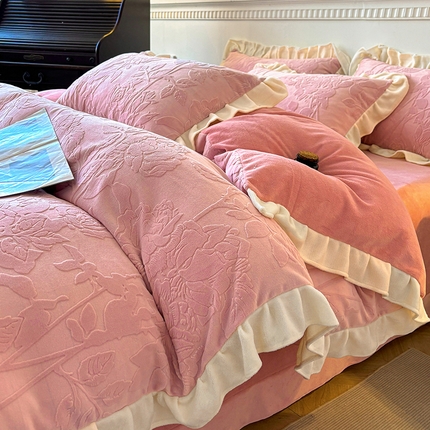 91家纺网 家纺一手货源 找家纺 大境 2024新款维也纳牛奶绒提花四件套维也纳-豆沙