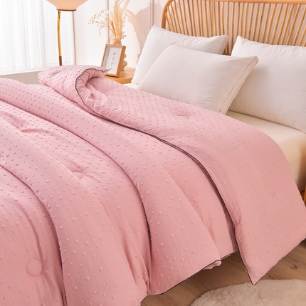 91家纺网 家纺一手货源 找家纺 （总）苏迪 2025新款冬被亲肤保暖3D按摩豆豆被被子被芯