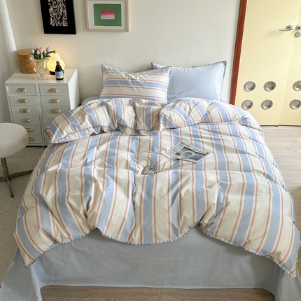 91家纺网 家纺一手货源 找家纺 艾莱家纺 2024新款七彩贝壳系列100S全棉柔顺加厚磨毛四件套 幻珊-蓝宽条