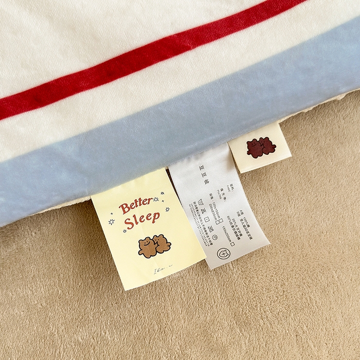 91家纺网 家纺一手货源 找家纺 2024新款卡通大版高克重牛奶绒豆豆被四件套 云朵熊