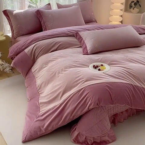 91家纺网 家纺一手货源 找家纺 美伦美焕 2024新款宝宝绒星月床盖四件套 星月 豆沙