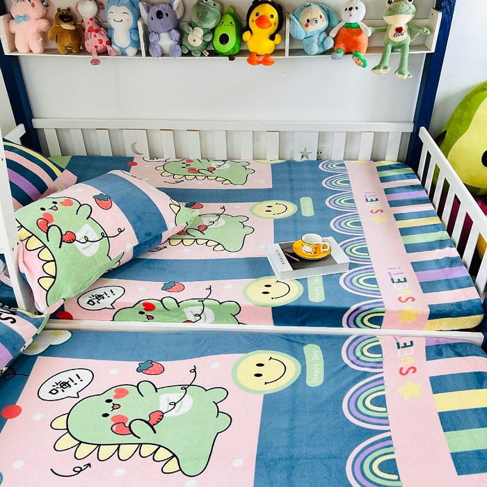 91家纺网 家纺一手货源 找家纺 小虾米 2024新款加厚上下床牛奶绒床笠款 恐龙宝宝