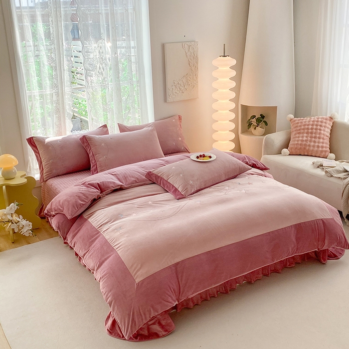 91家纺网 家纺一手货源 找家纺 美伦美焕 2024新款宝宝绒星月床盖四件套 星月 豆沙