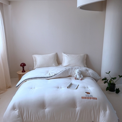 91家纺网 家纺一手货源 找家纺 （总）亿莱鑫 2025新款羊绒蛋白被