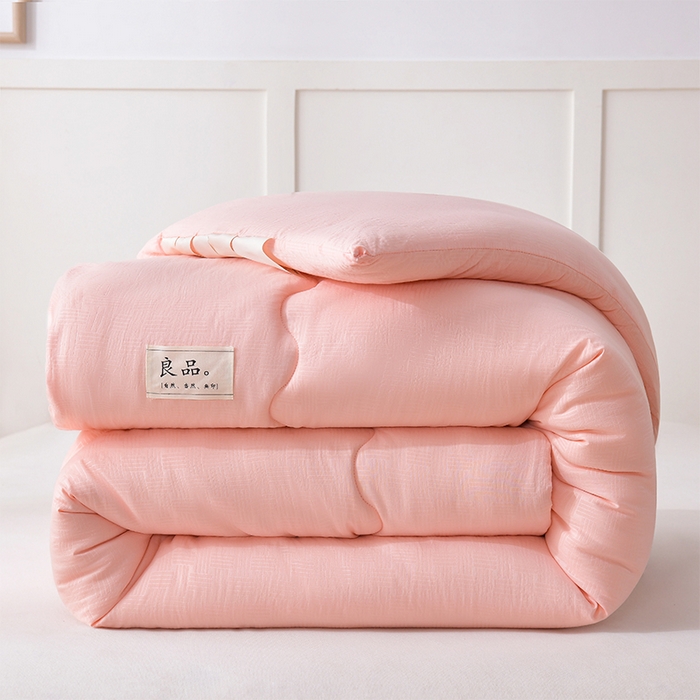 91家纺网 家纺一手货源 找家纺 预言家纺 2024新款良品压花冬被子母被 良品粉