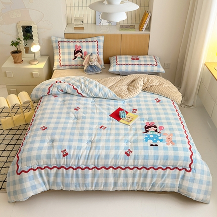 91家纺网 家纺一手货源 找家纺 2024新款卡通大版高克重牛奶绒豆豆被四件套 小女孩