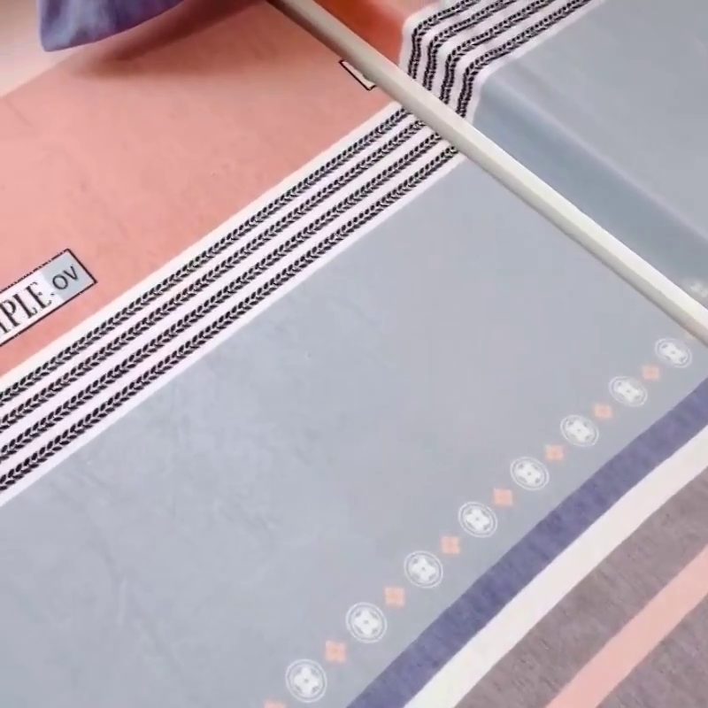 91家纺网 家纺一手货源 找家纺 小虾米 2024新款加厚上下床牛奶绒床笠款 流年