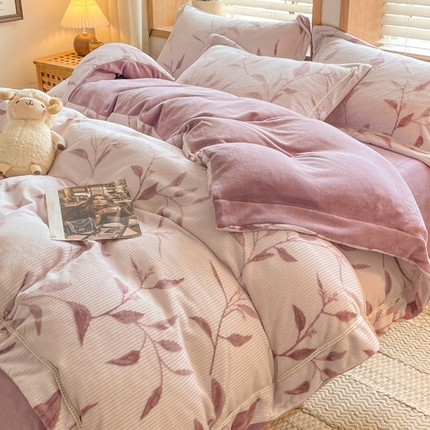 91家纺网 家纺一手货源 找家纺 （总）简如 2025新款A类加厚冰岛立体雕花牛奶绒浮雕绒四件套（有买家秀）