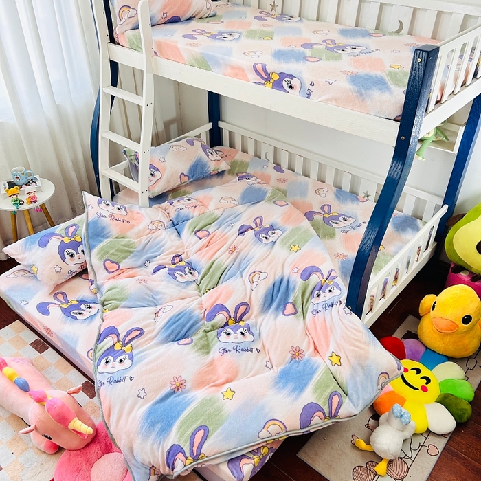 91家纺网 家纺一手货源 找家纺 小虾米 2024新款加厚上下床牛奶绒单被套 星黛兔