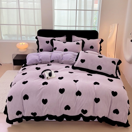 91家纺网 家纺一手货源 找家纺 米莱家纺 2024新款高克重剪花雕花阳离子牛奶绒四件套 爱心-紫