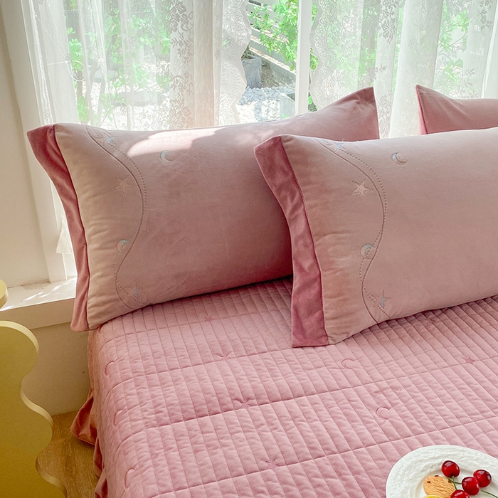 91家纺网 家纺一手货源 找家纺 美伦美焕 2024新款宝宝绒星月床盖四件套 星月 豆沙