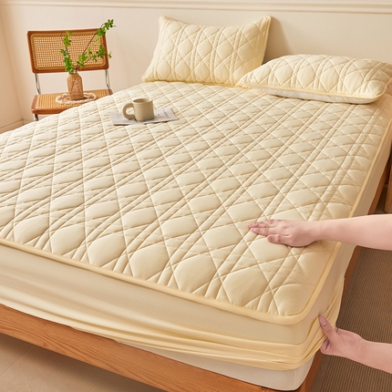 予梦家纺 2024新款纯色夹棉防水床笠 星耀格 奶油黄