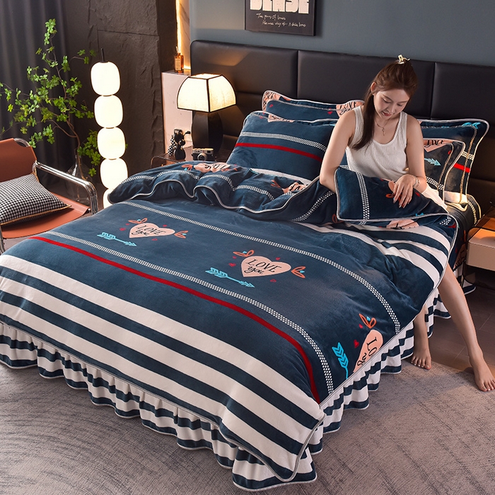 91家纺网 家纺一手货源 找家纺 2025新款牛奶绒印花床裙四件套系列-四件套 爱心箭