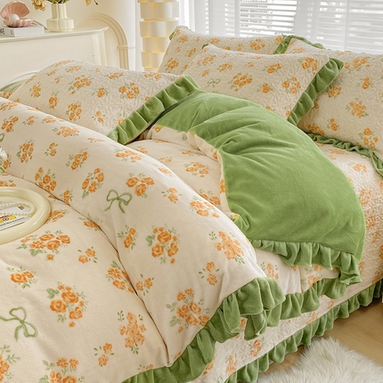 91家纺网 家纺一手货源 找家纺 （总）梦精灵家纺 2025新款牛奶绒花边床盖四件套