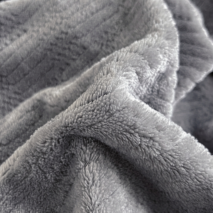 91家纺网 家纺一手货源 找家纺 欧邦 新款提花针织绒牛奶绒单被套夹棉床盖三件套四件套 初见-珍珠灰