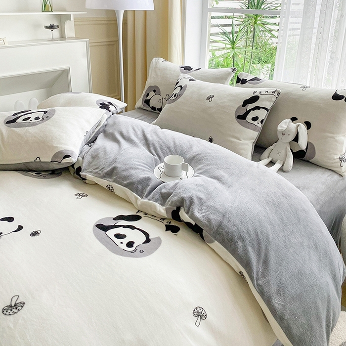 91家纺网 家纺一手货源 找家纺 帅露家纺 2024新款高克重牛奶绒印花四件套 安逸胖哒