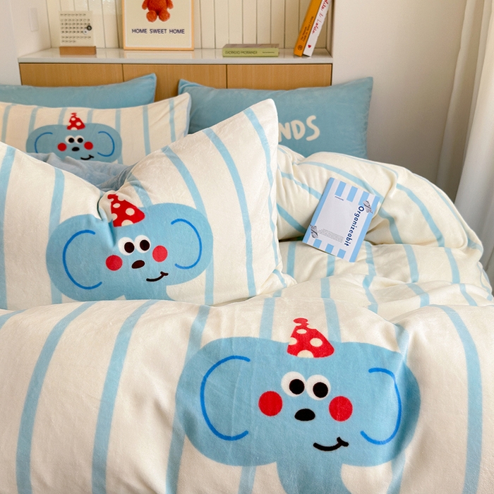 91家纺网 家纺一手货源 找家纺 2024新款大版卡通双面高克重牛奶绒床单款四件套 小象