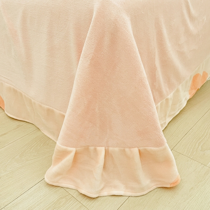 91家纺网 家纺一手货源 找家纺 帅露家纺 2024新款高克重牛奶绒印花四件套 花漾