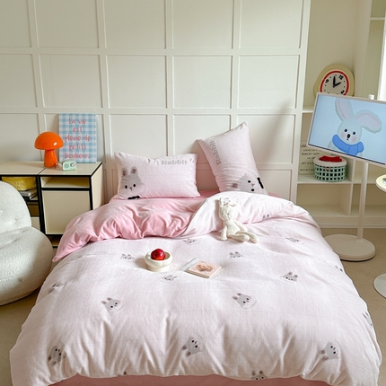 91家纺网 家纺一手货源 找家纺 美乐迪家纺 2024新款高克重牛奶绒卡通印花四件套 兔子