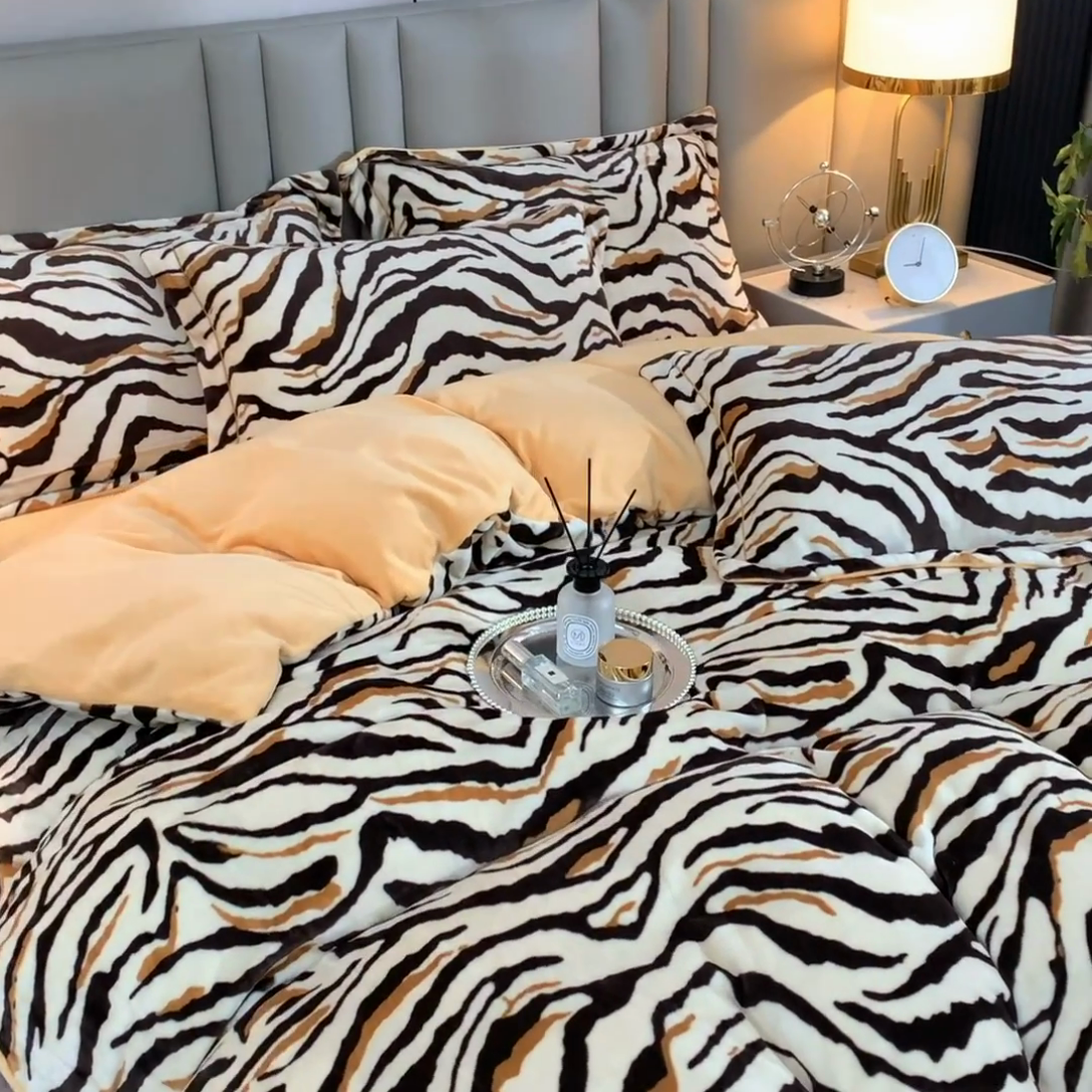 91家纺网 家纺一手货源 找家纺 丽涵家纺 2024秋冬新品冰岛臻棉绒保暖四件套 凡尔赛