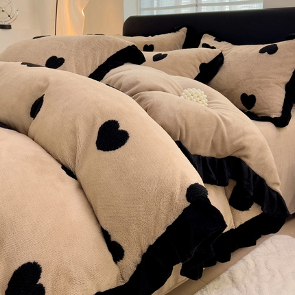 米莱家纺 2024新款高克重剪花雕花阳离子牛奶绒四件套 爱心-咖