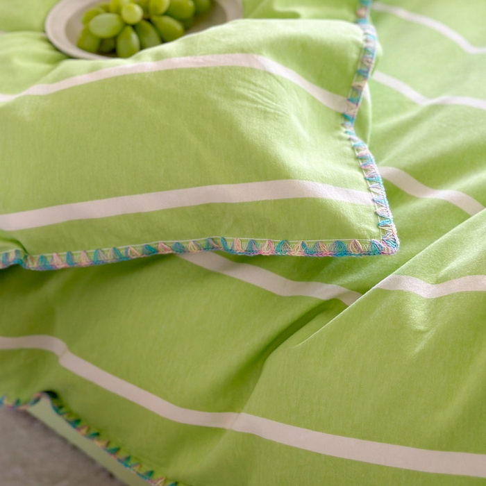 91家纺网 家纺一手货源 找家纺 艾莱家纺 2024新款七彩贝壳系列100S全棉柔顺加厚磨毛四件套 幻珊-绿宽条