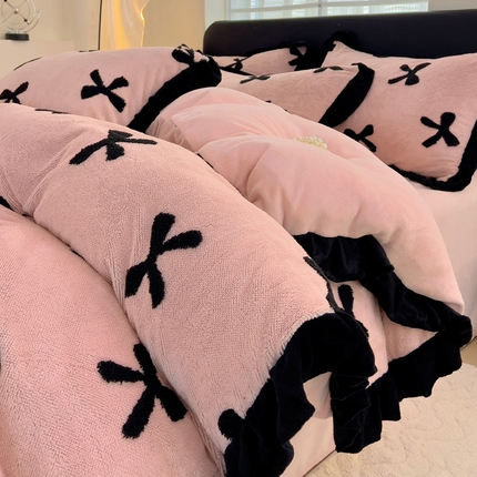 米莱家纺 2024新款高克重剪花雕花阳离子牛奶绒四件套 浪漫蝴蝶结-粉