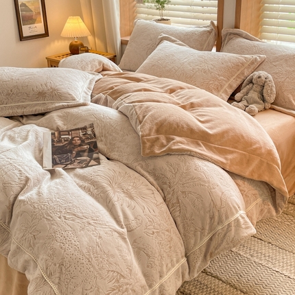 91家纺网 家纺一手货源 找家纺 （总）简如 2025新款A类加厚冰岛立体雕花牛奶绒浮雕绒四件套（有买家秀）