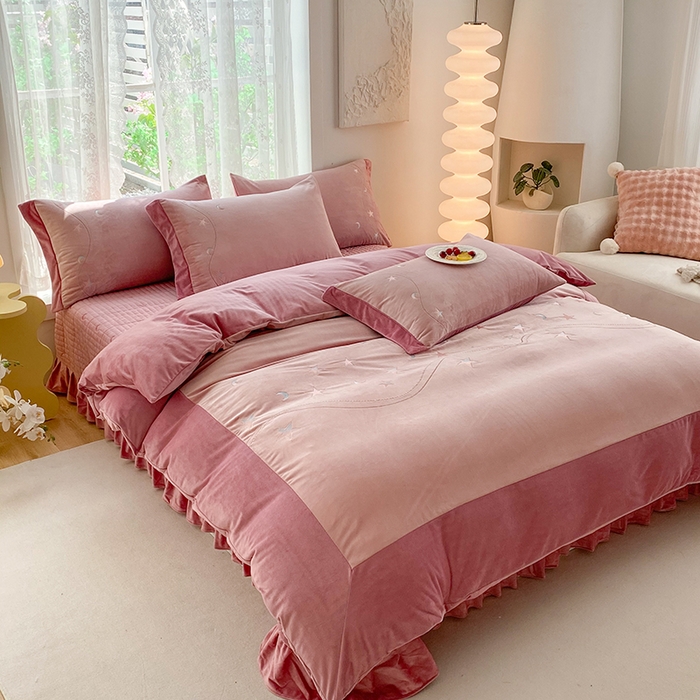 91家纺网 家纺一手货源 找家纺 美伦美焕 2024新款宝宝绒星月床盖四件套 星月 豆沙