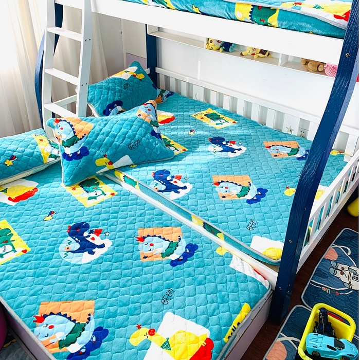 91家纺网 家纺一手货源 找家纺 小虾米 2024新款加厚上下床牛奶绒夹棉床笠款 恐龙世界