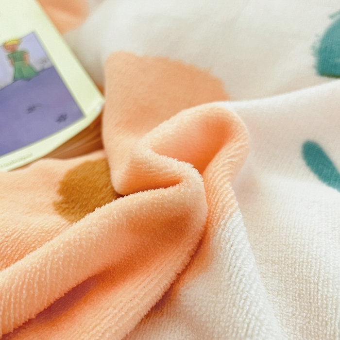 91家纺网 家纺一手货源 找家纺 帅露家纺 2024新款高克重牛奶绒印花四件套 花漾