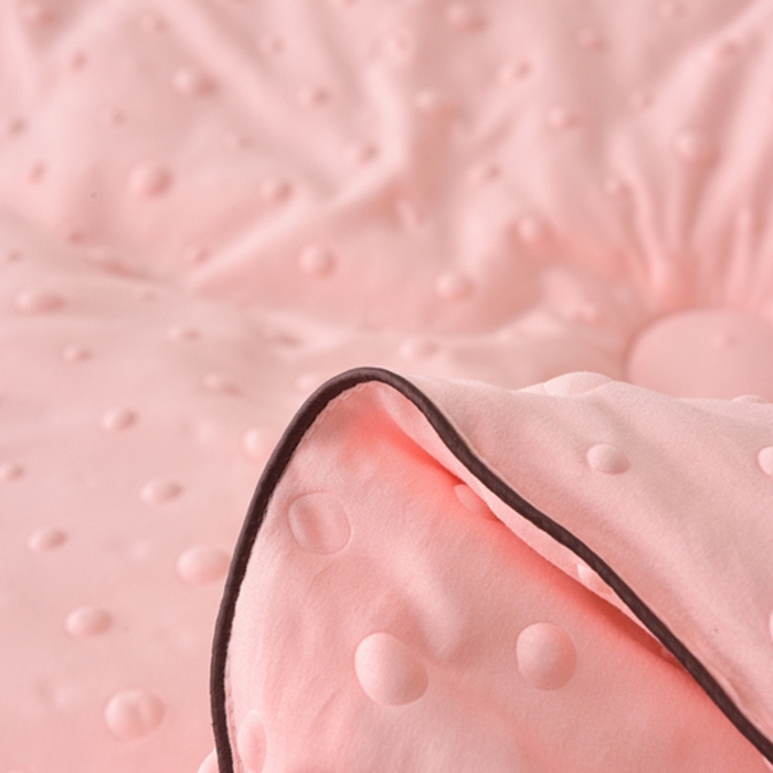 91家纺网 家纺一手货源 找家纺 苏迪 2025新款冬被亲肤保暖3D按摩豆豆被被子被芯 3D按摩豆豆被-豆沙