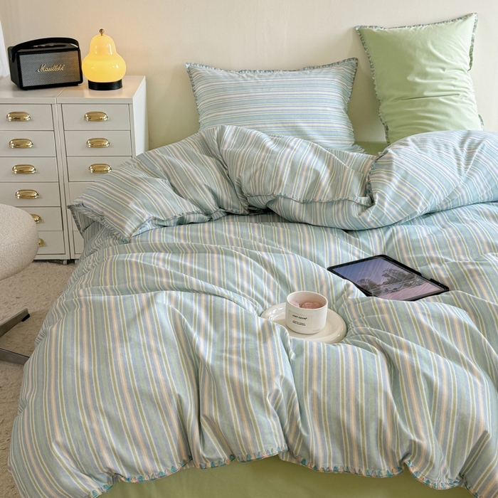 91家纺网 家纺一手货源 找家纺 艾莱家纺 2024新款七彩贝壳系列100S全棉柔顺加厚磨毛四件套 幻珊-绿细条