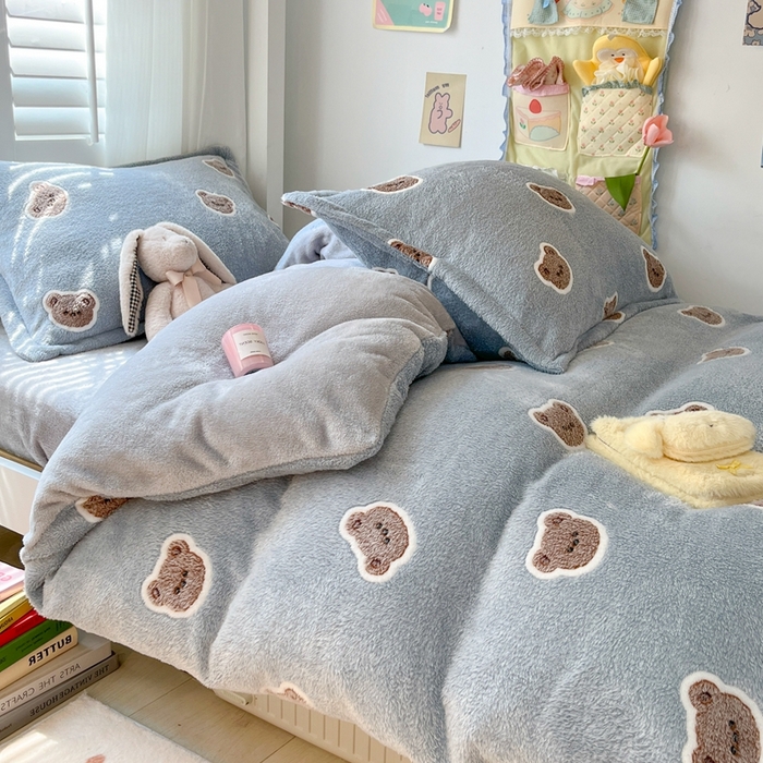 91家纺网 家纺一手货源 找家纺 川悦生活 2024新款雪花绒宿舍三件套 啵啵熊