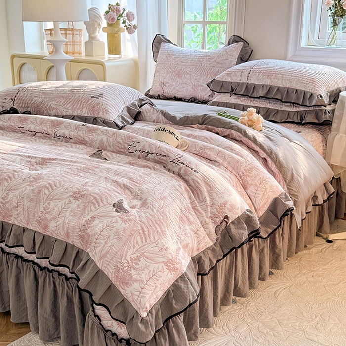 91家纺网 家纺一手货源 找家纺 韩约家纺 2025新款1针织棉皱皱纱床盖款夏凉被春秋被冬被四件套 蝶韵