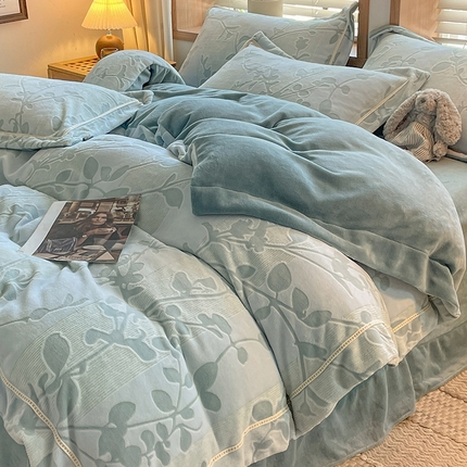 91家纺网 家纺一手货源 找家纺 （总）简如 2025新款A类加厚冰岛立体雕花牛奶绒浮雕绒四件套（有买家秀）