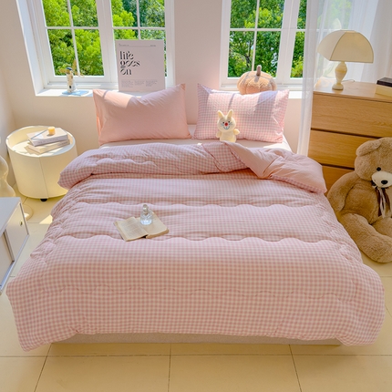 91家纺网 家纺一手货源 找家纺 弗苓家纺 2024新款云朵棉无印风冬被被芯被子 粉小格