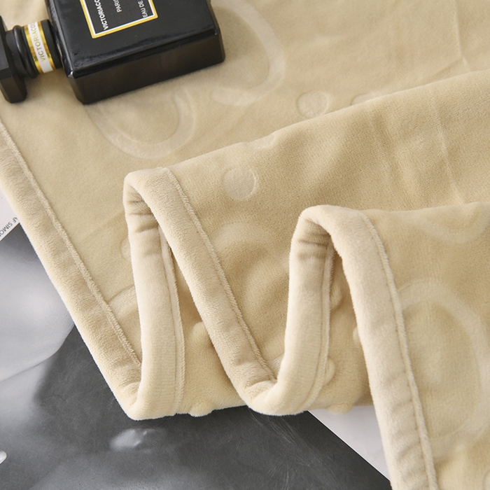 91家纺网 家纺一手货源 找家纺 满羽家纺 2024新款A类高克重婴儿绒提花牛奶绒四件套 可爱熊-金