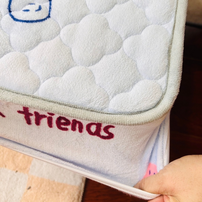 91家纺网 家纺一手货源 找家纺 小虾米 2024新款加厚上下床牛奶绒夹棉床笠款 幸运小狗